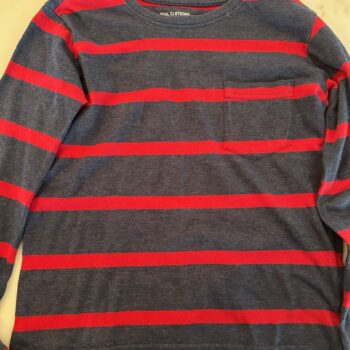 Long sleeved t-shirt with pocket 7-8yrs