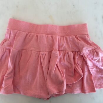 Pretty pastel skirt/shorts 4-5yrs