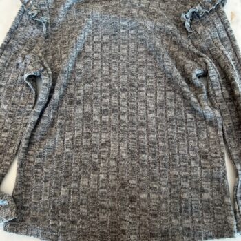 Ribbed long sleeved top 6-7yrs