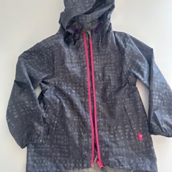 QUECHAU Hooded rain jacket IMPORTED 3-4yrs