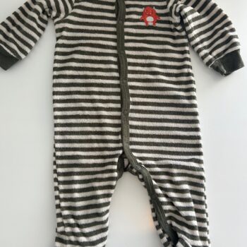 Carters embroidered towelling romper IMPORTED 6-9mnths