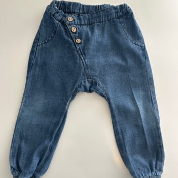 The cutest denim pants 6-12mnths