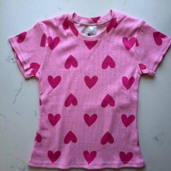 Beautiful ribbed tops with hearts 7-8yrs