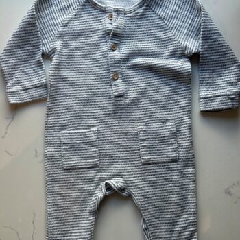 Beautiful cotton romper 6-12mnths