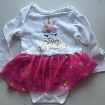 Cute frilled romper 12-18mnths