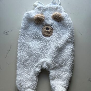 Cute pinafore romper 0-3mnths
