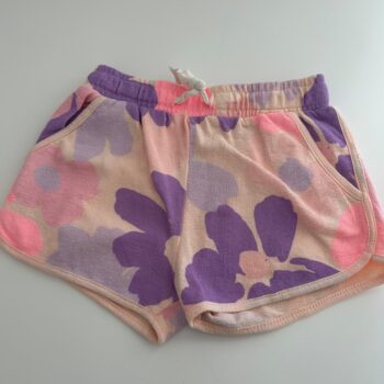 Gorgeous COTTON ON printed shorts 4-5yrs