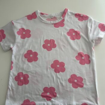 Beautiful floral print t shirt 5-6yrs