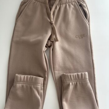 Track pants 8-9yrs