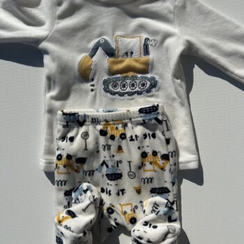 Velour top and pants set CUDDLESOME BRAND NEW 6-12mnths