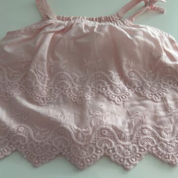 Beautiful WOOLWORTHS anglaise embroidered top 6-12mnths