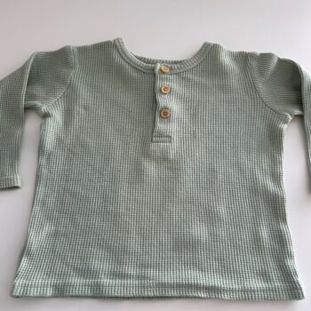 Lovely long sleeved sweatshirt 3-6mnths